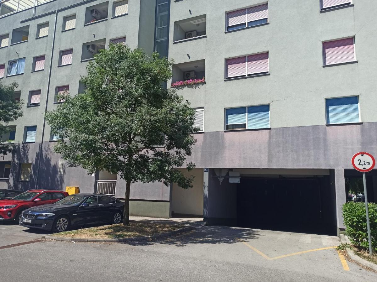 Zagreb Lake Star & Included Garage Parking Place Εξωτερικό φωτογραφία